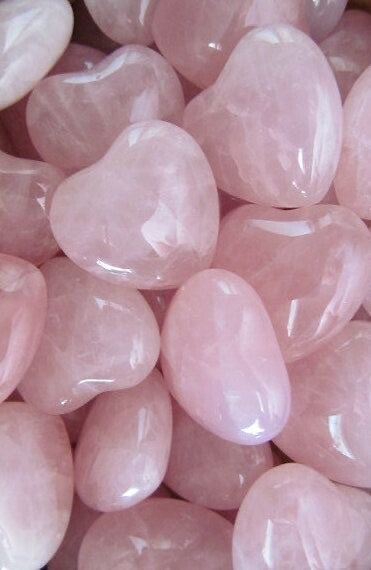 Pharpha Pink Glass Heart Baroque Pearl Necklace - Lumivault