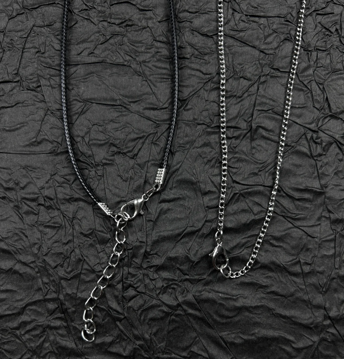 Half‑Moon Lock Sweater Chain