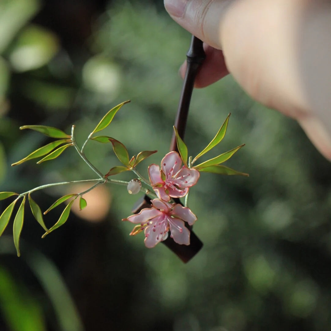 「Chinoiserie」Peaches Blossom Bamboo Leaf Hairpin - Lumivault