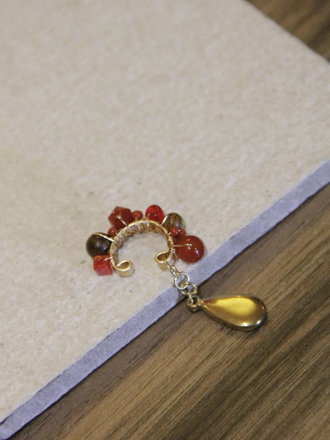 Chinoiserie Red Agate Beads Drop Conch Clip