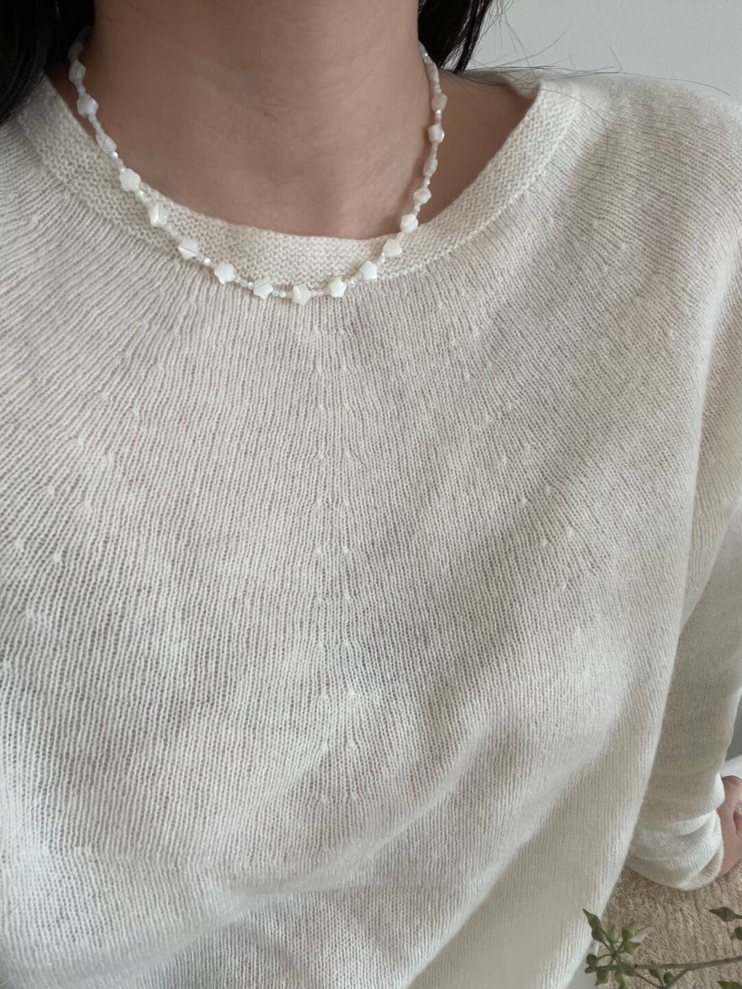 Floating Light Flower Shell Bead Necklace - Lumivault
