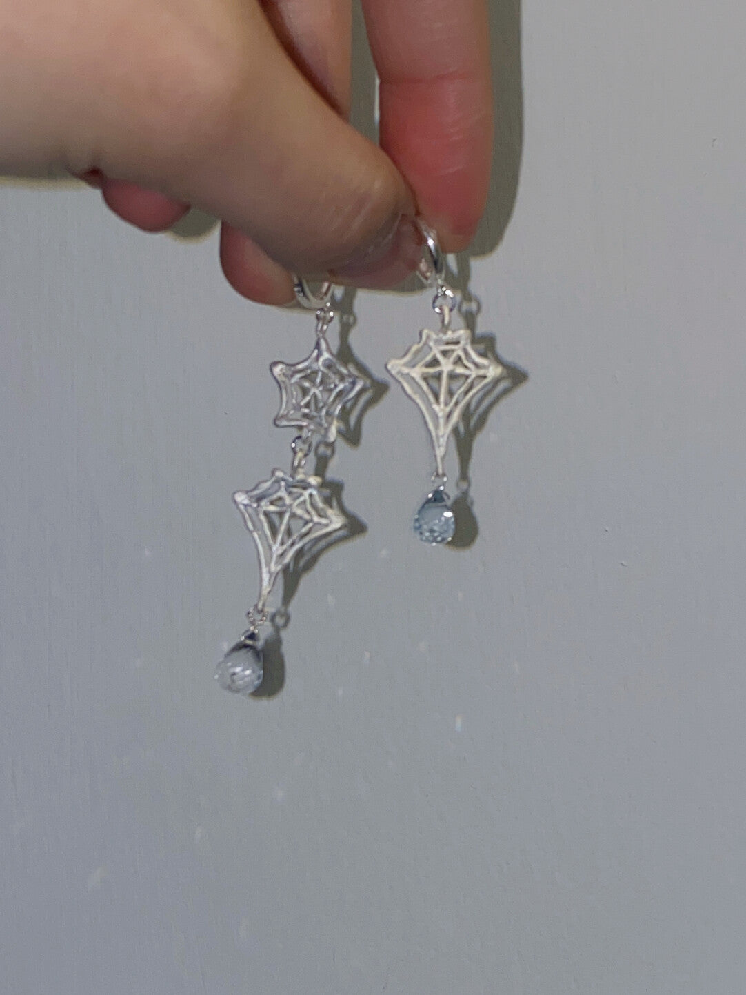 Handmade Spider Web Star Gemstone Silver Single Earring - Lumivault