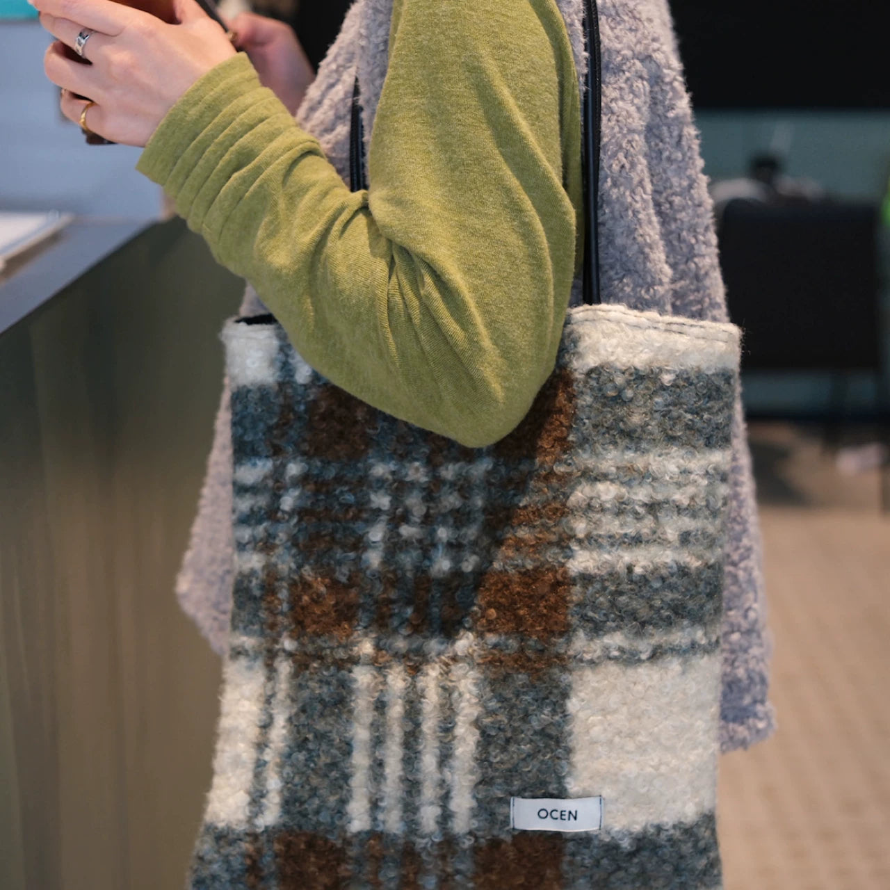 Vintage Plaid Wool Tote Bag - Lumivault