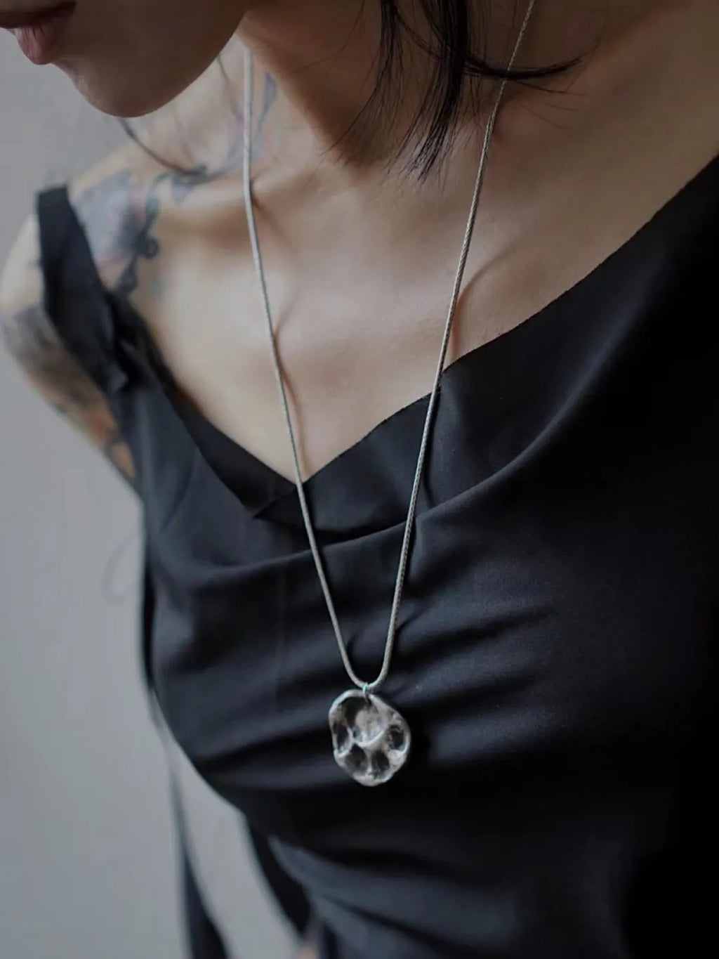 Custom Cat Paw Sterling Silver Pendant | GL54CH - Lumivault