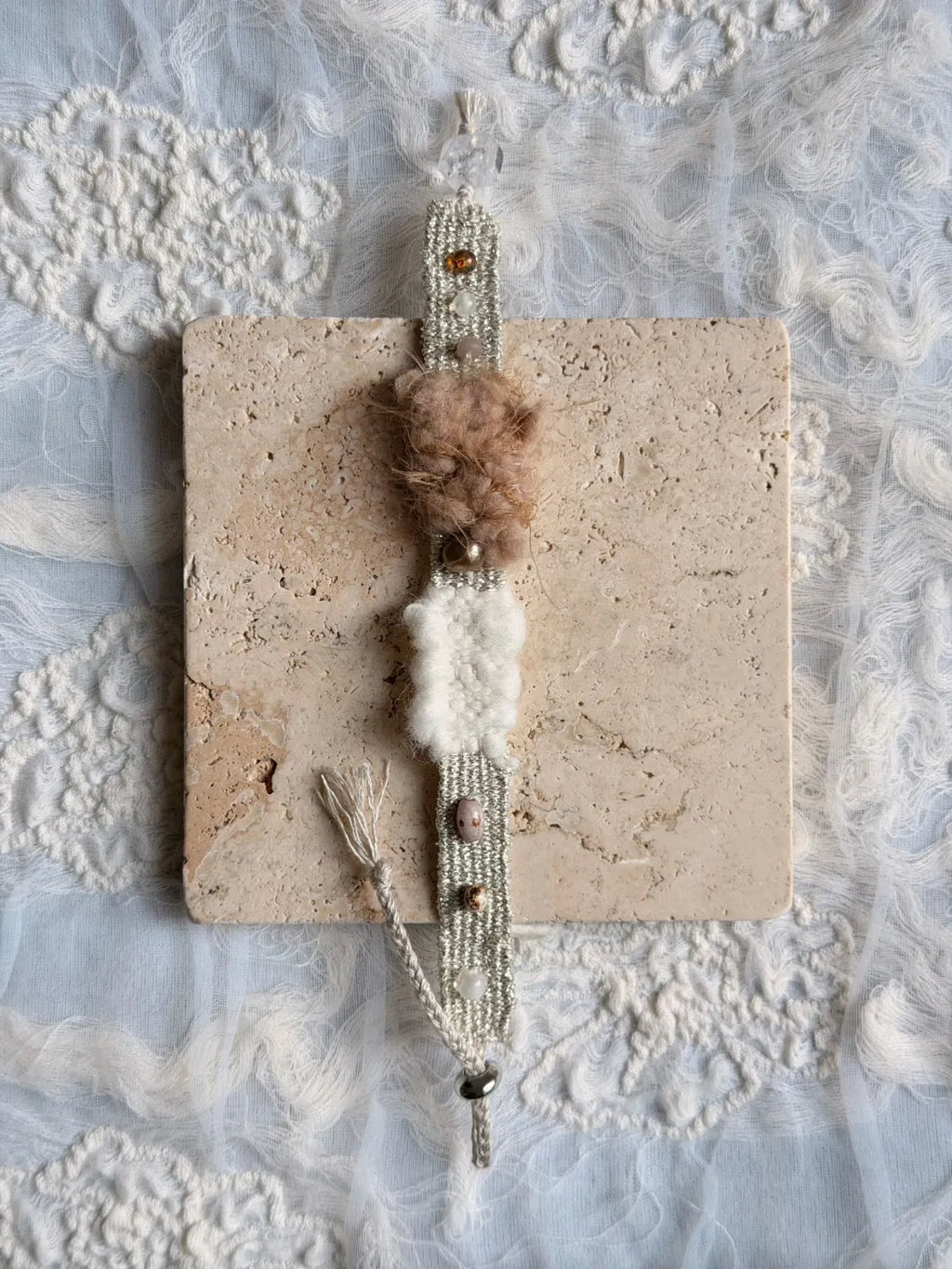White Crystal Woven Fiber Bracelet | GL34HF - Lumivault