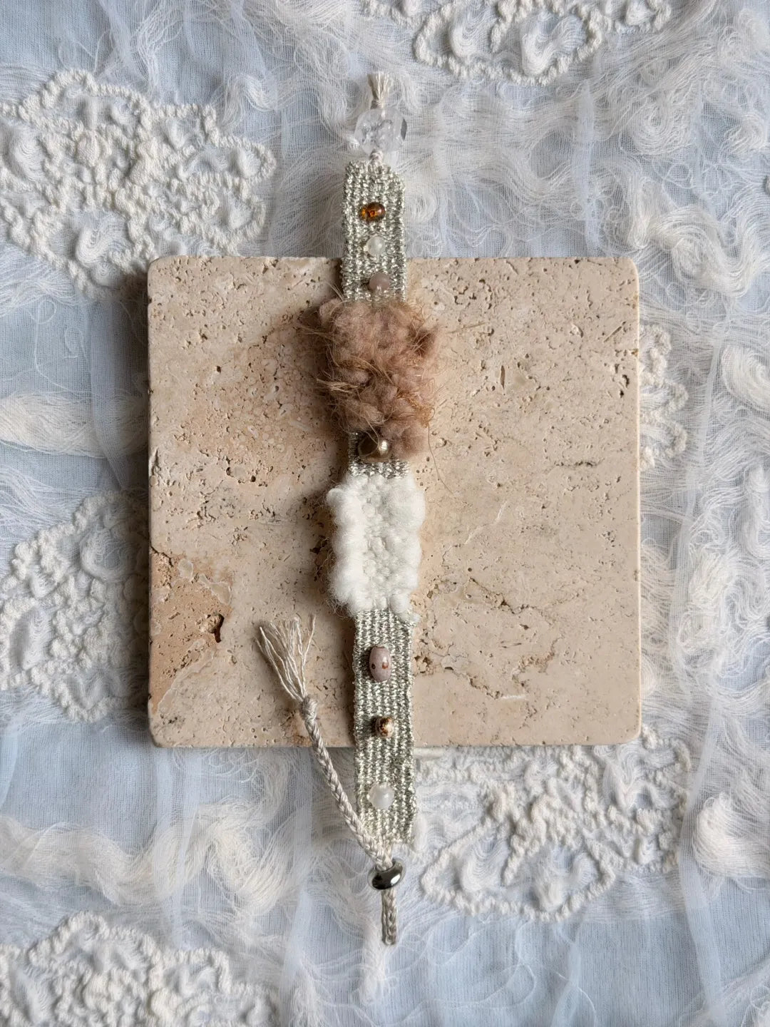 White Crystal Woven Fiber Bracelet | GL34HF - Lumivault