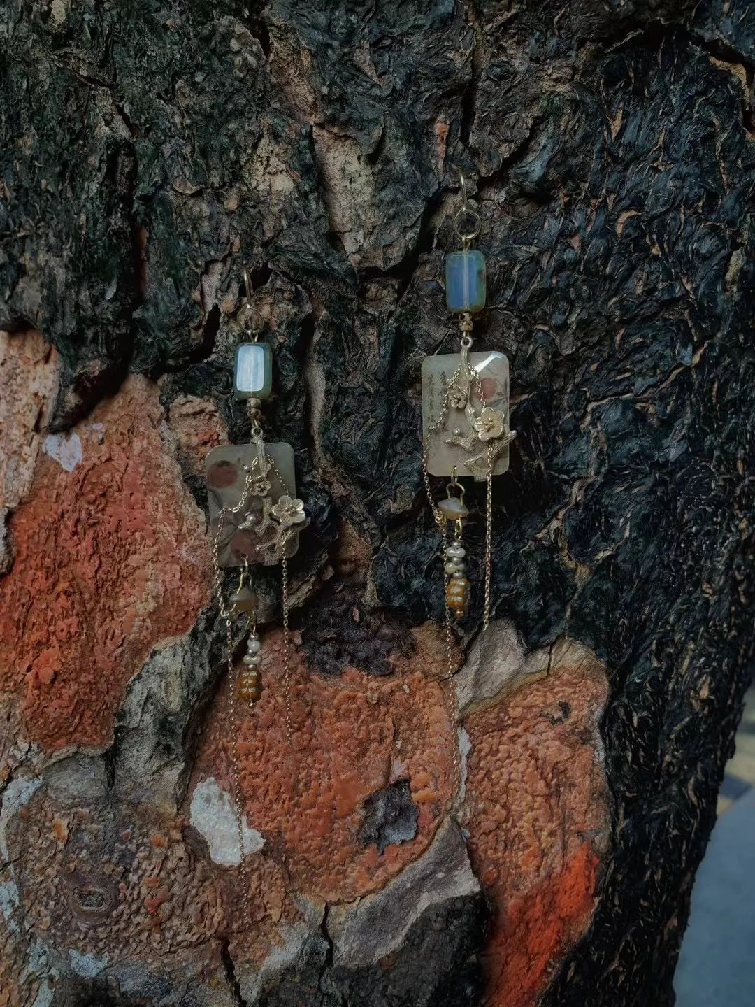 Cold Plum Silver-Plated Copper Earrings | GL13FW - Lumivault