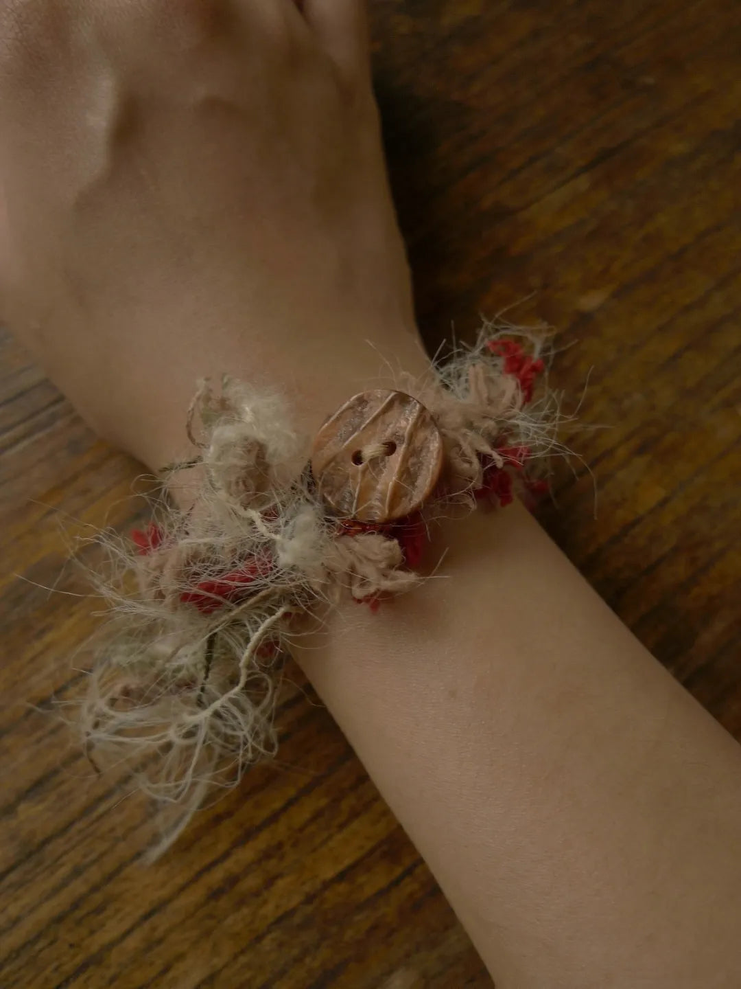 Forest Breath Mohair Button Bracelet | GL47LD - Lumivault