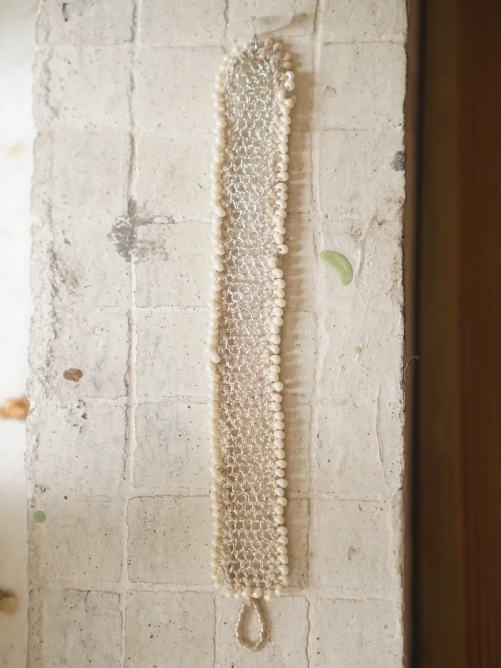 White Crystal Metal Openwork Bracelet | GL45IJ - Lumivault