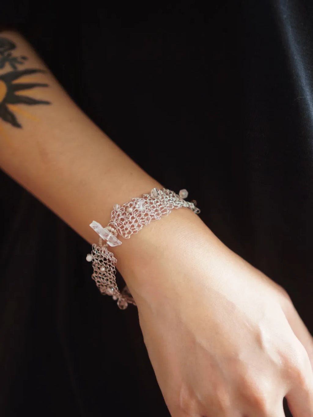 White Crystal Openwork Bracelet | GL30LC - Lumivault