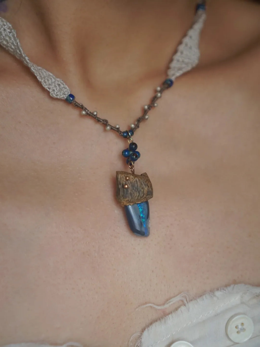 Blue Opal Agarwood Silk Necklace | GL51IH - Lumivault