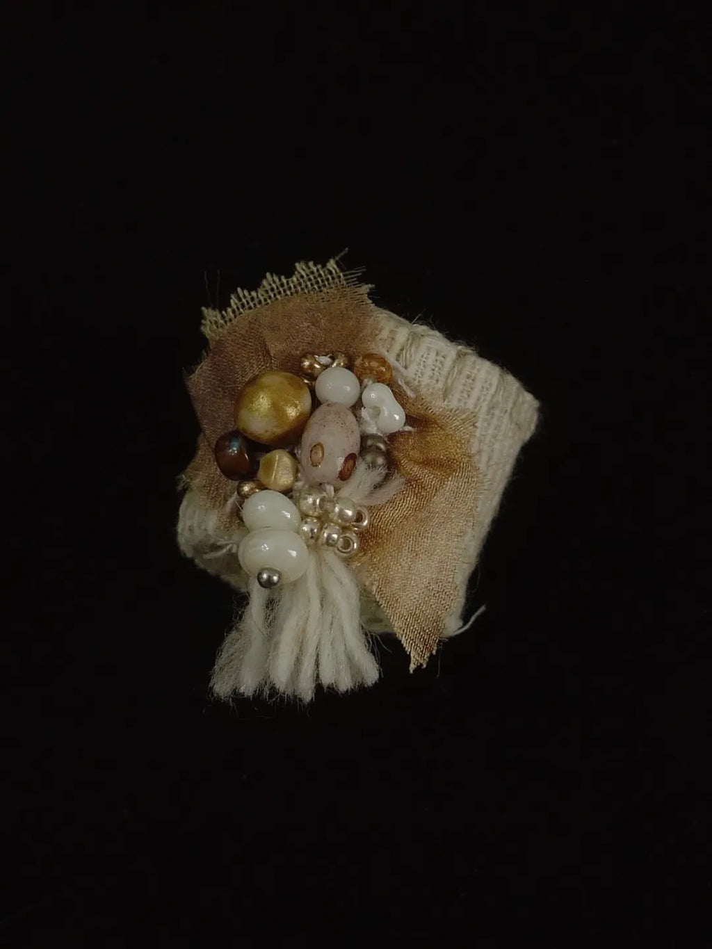 Vintage Embroidered Textile Ring | GL48HQ - Lumivault