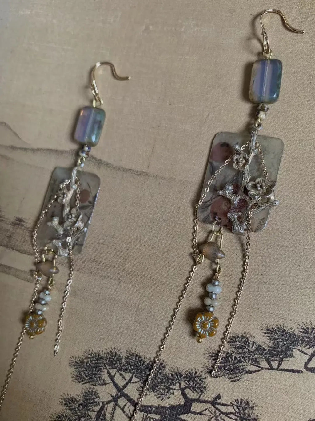 Cold Plum Silver-Plated Copper Earrings | GL13FW - Lumivault