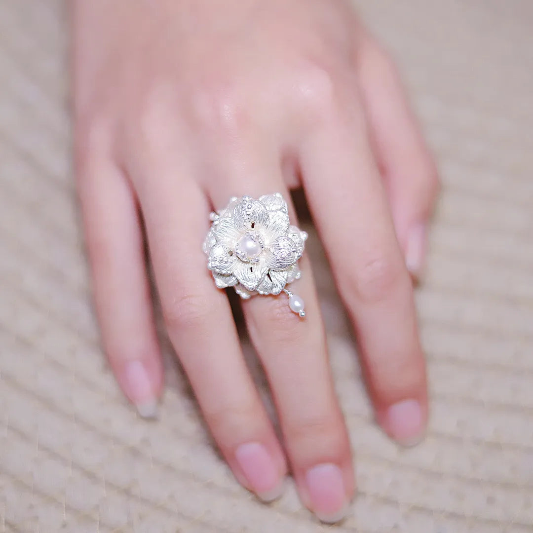 Prosperity Flower Sterling Silver Ring | US1029BB