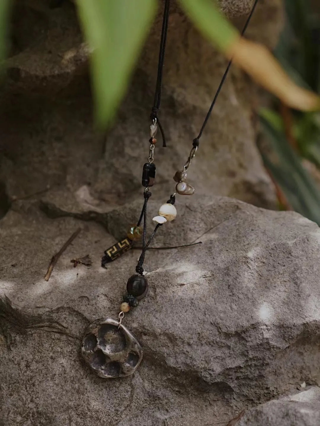 Custom Cat Paw Sterling Silver Necklace | GL55FB - Lumivault