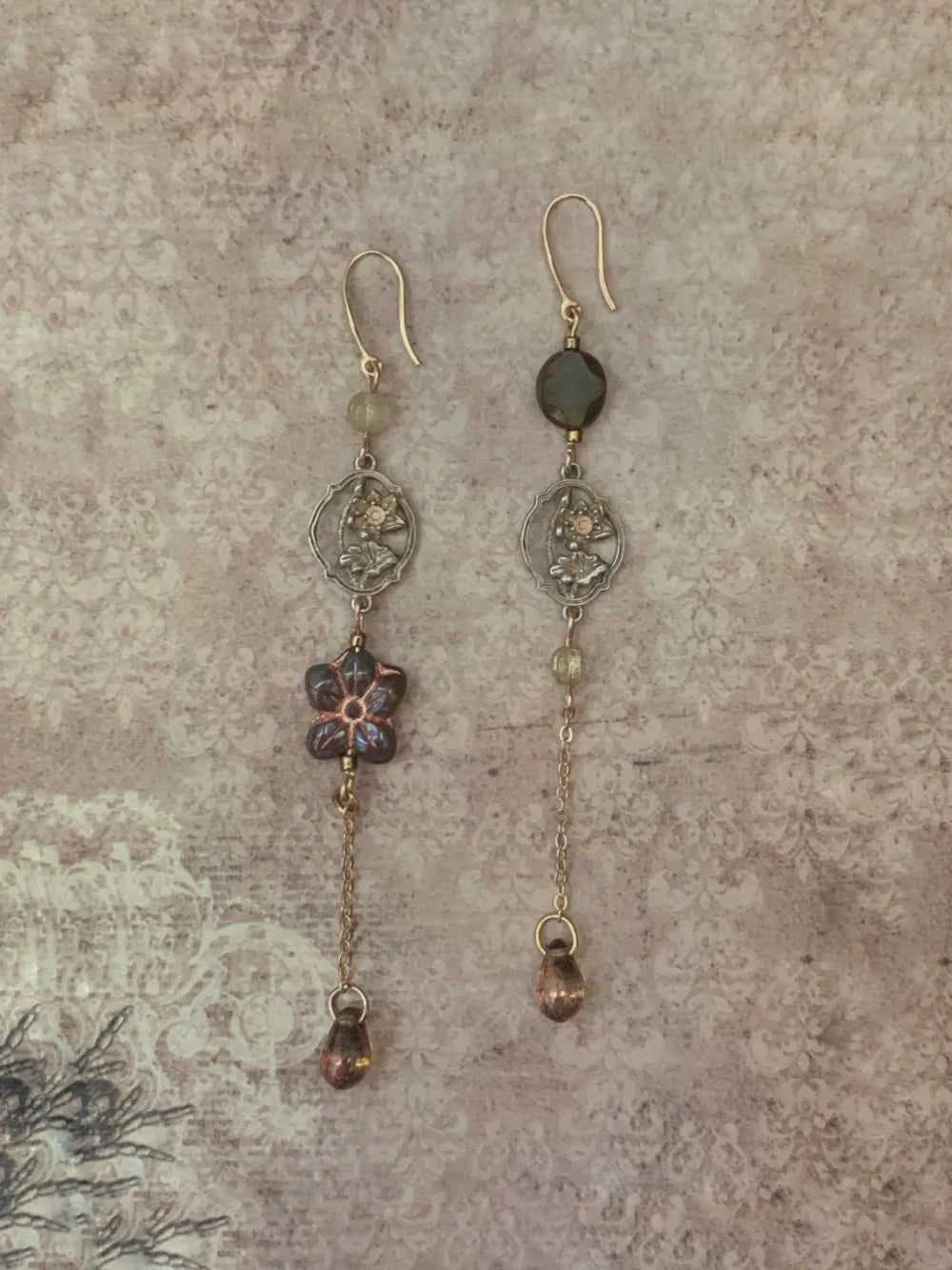 Ode to Lotus Earrings | GL53KI - Lumivault