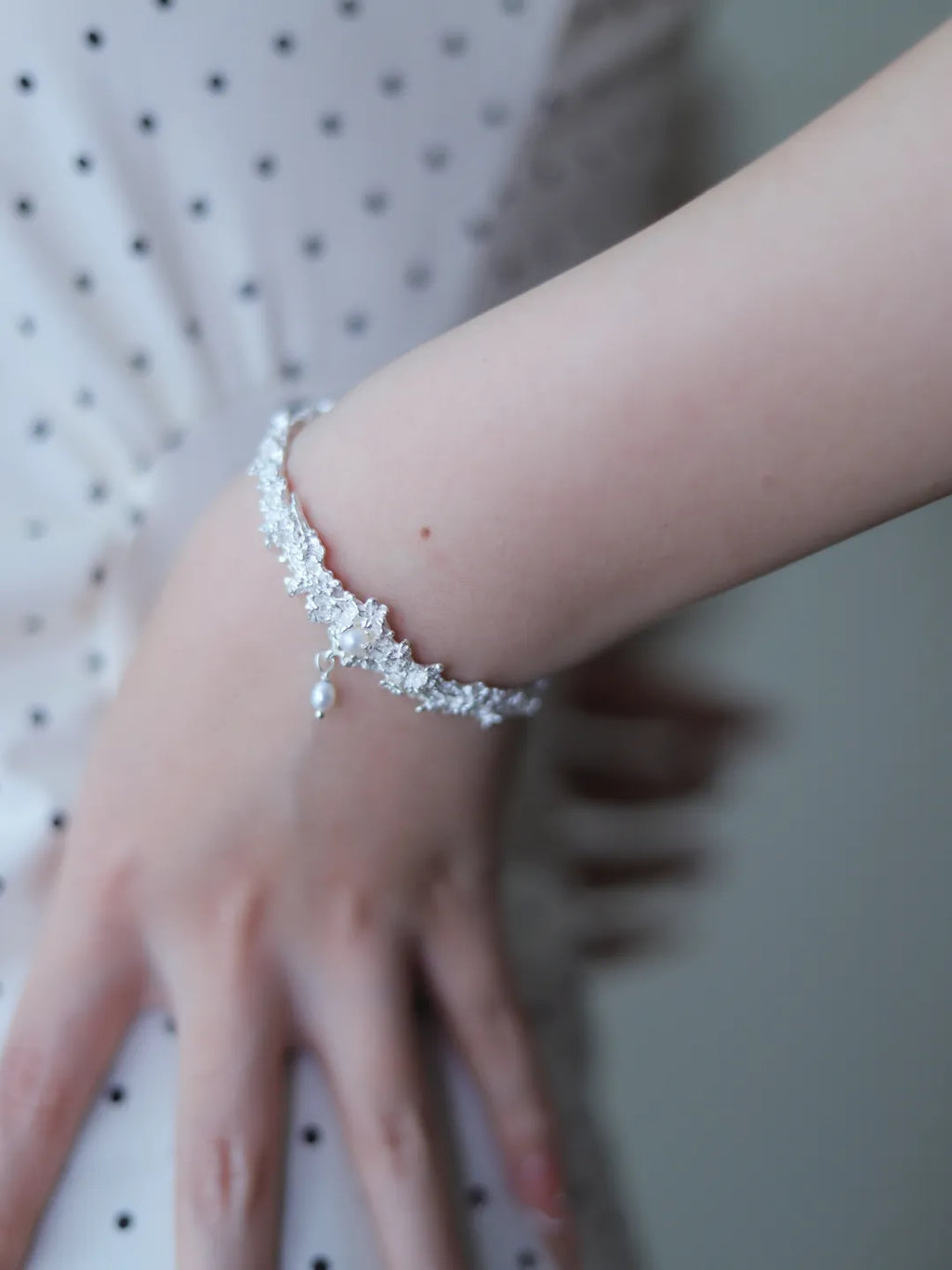 Long Cluster Flower Sterling Silver Bracelet | US1017EL