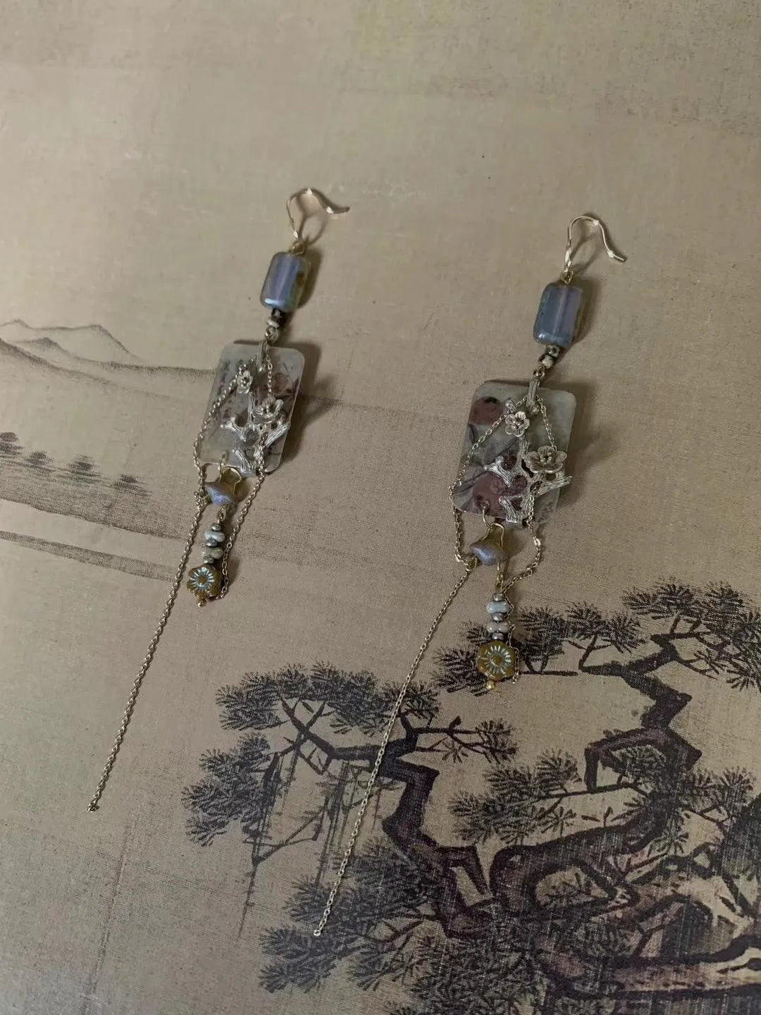 Cold Plum Silver-Plated Copper Earrings | GL13FW - Lumivault