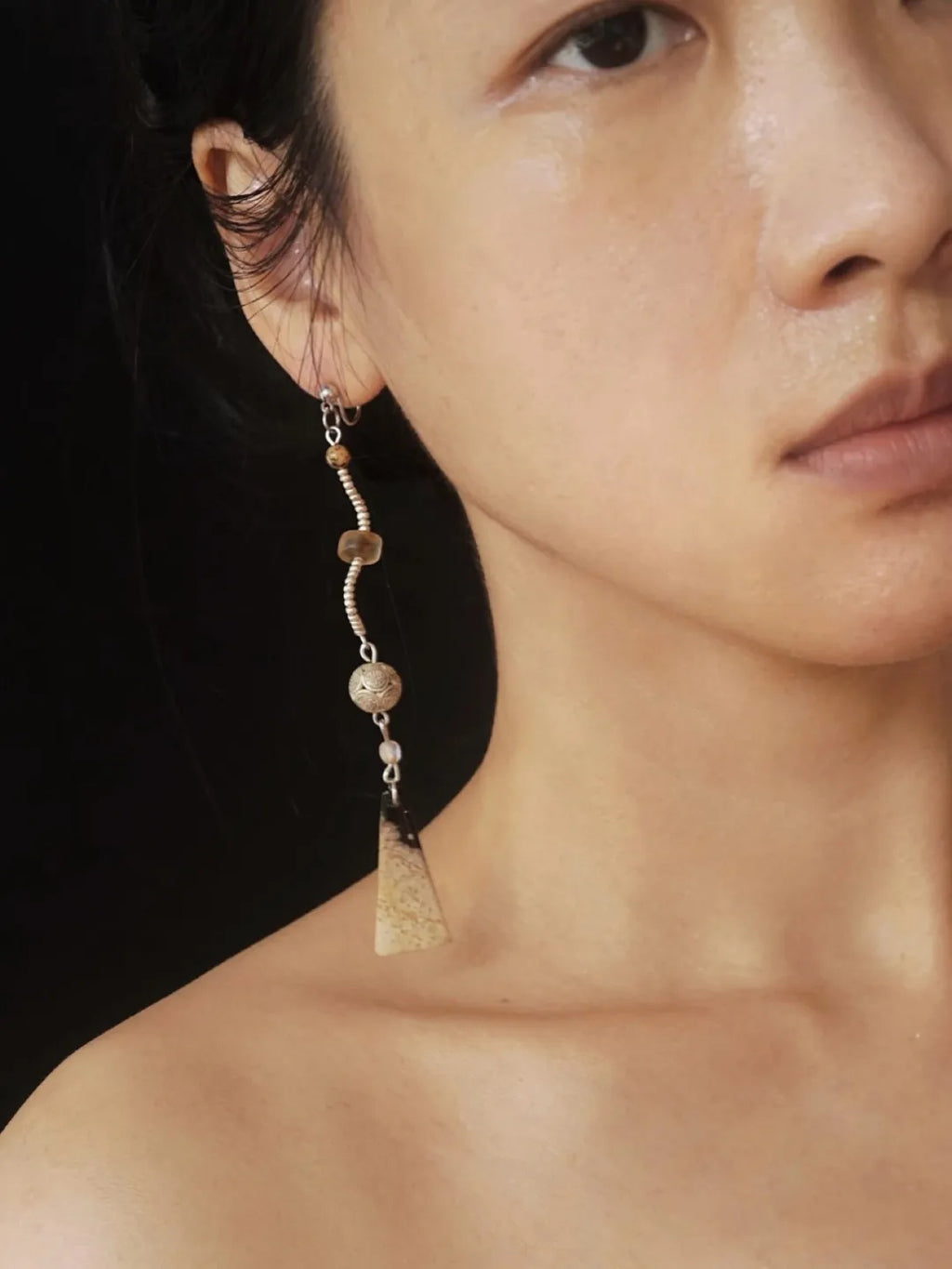 Silver Thread Petrified Wood Earrings | GL31BR - Lumivault