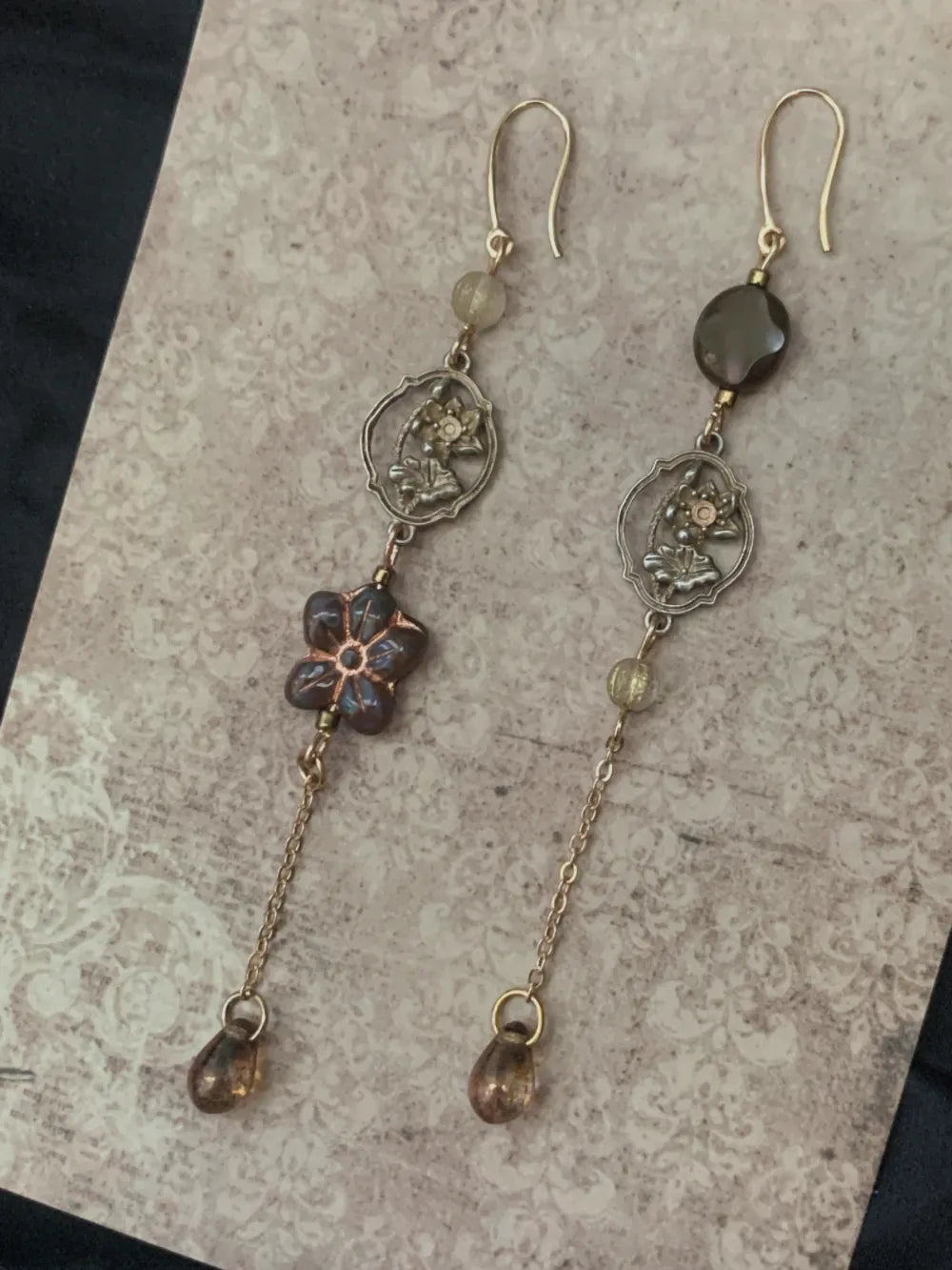 Ode to Lotus Earrings | GL53KI - Lumivault