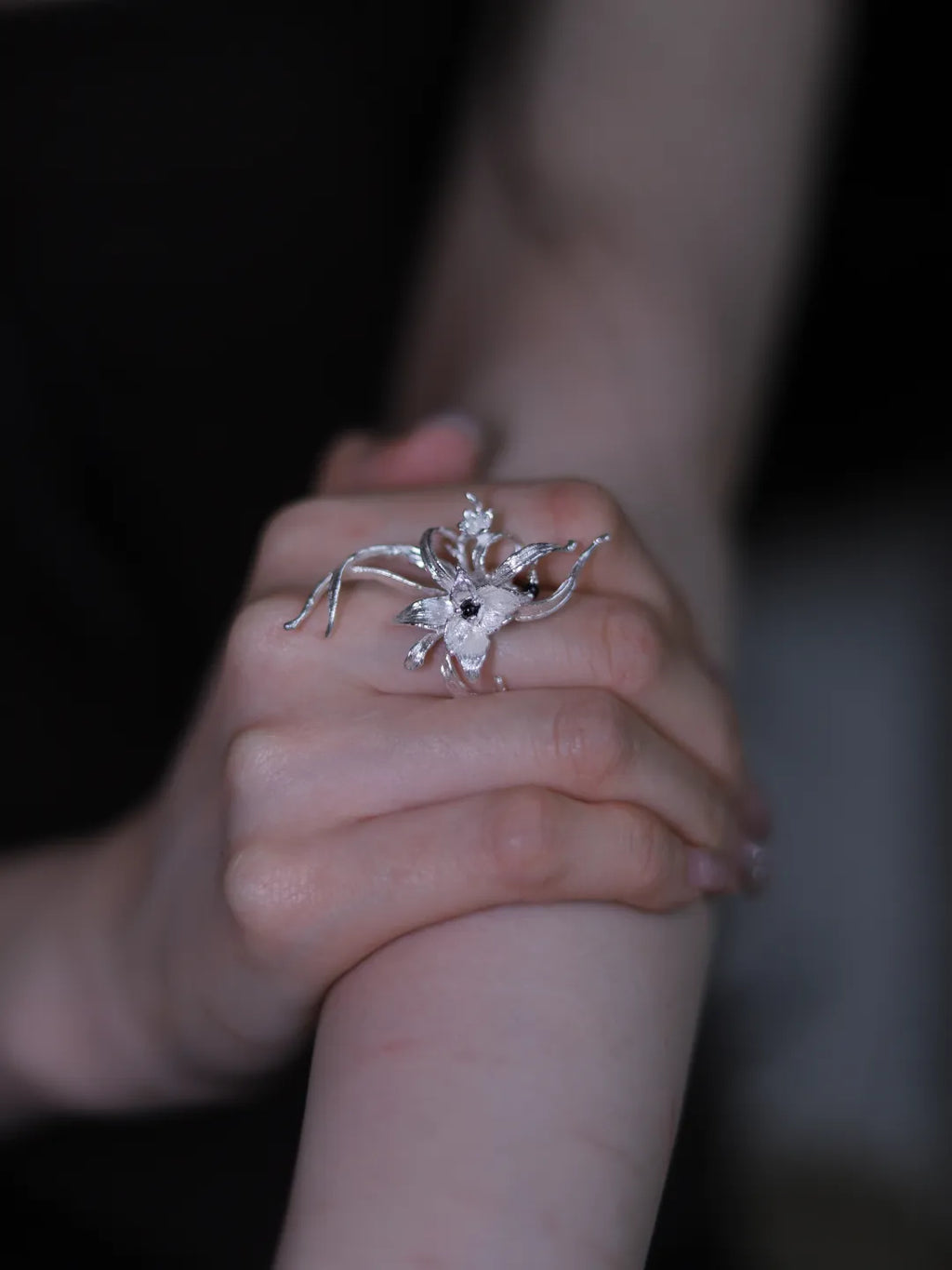 Orchid Branch Sterling Silver Ring | US1001DC