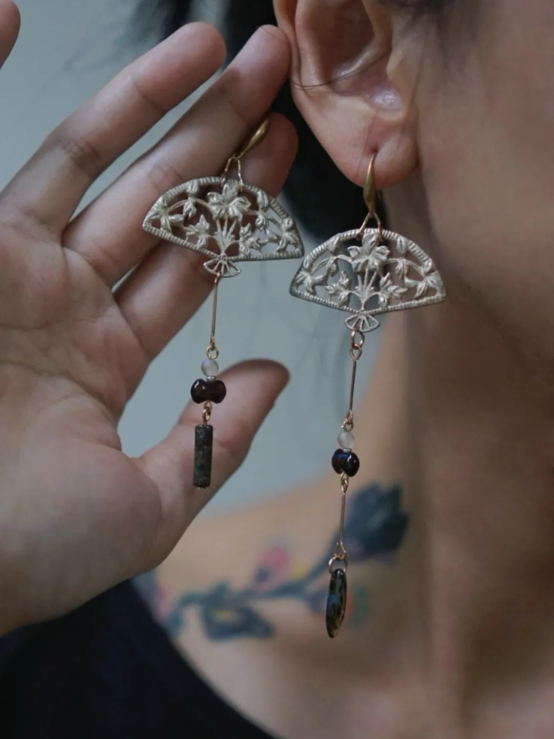 Silver Fan Asymmetric Beaded Earrings | GL42GI - Lumivault