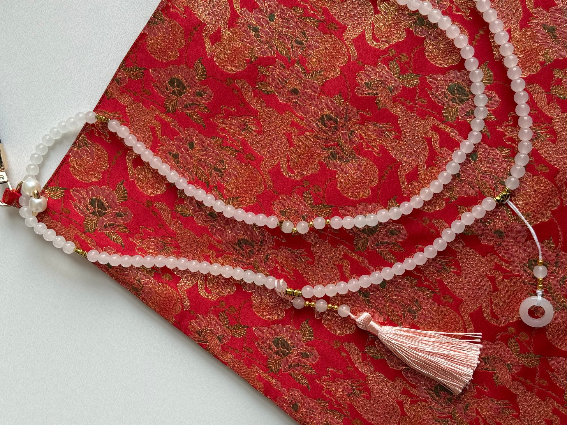 Chinoiserie Auspicious Peony Qilin Pattern Beaded Tassel Silk Bag - Lumivault