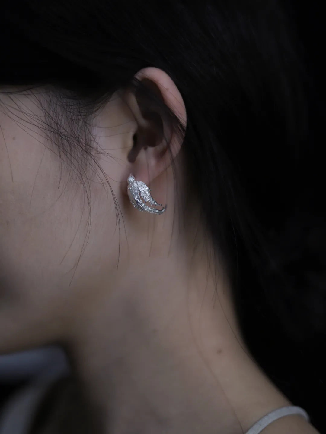 Wan Bird Sterling Silver Stud Earrings | US1004ZF