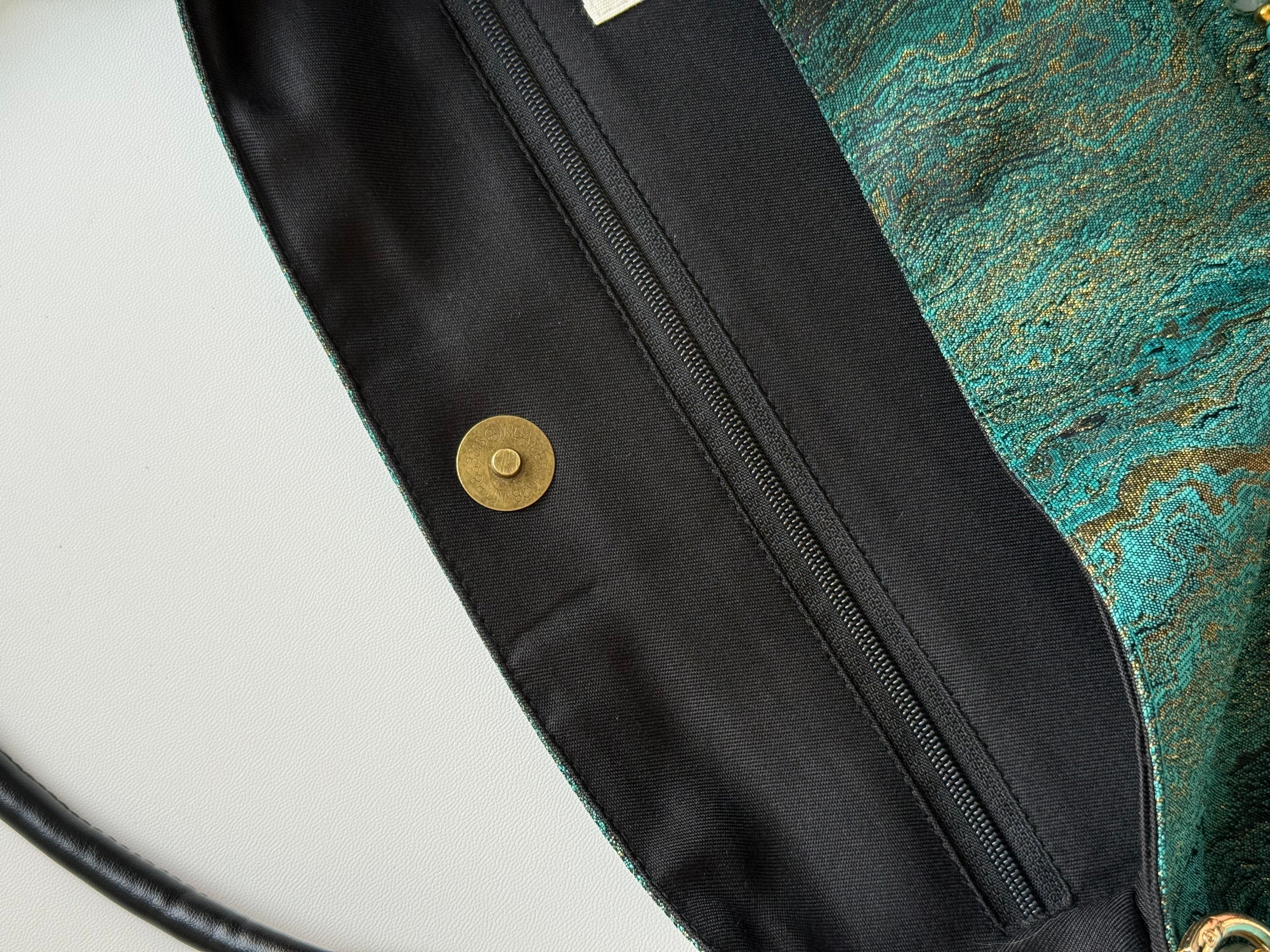 Chinoiserie Luxury Green Metallic Jade Beaded Tassel Silk Bag - Lumivault