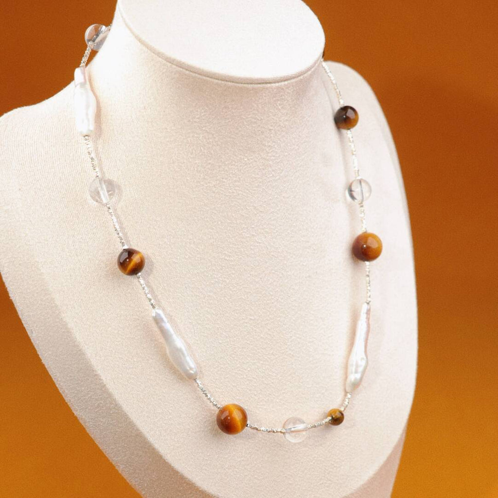Floating Light Collarbone Chain,Lumivault.