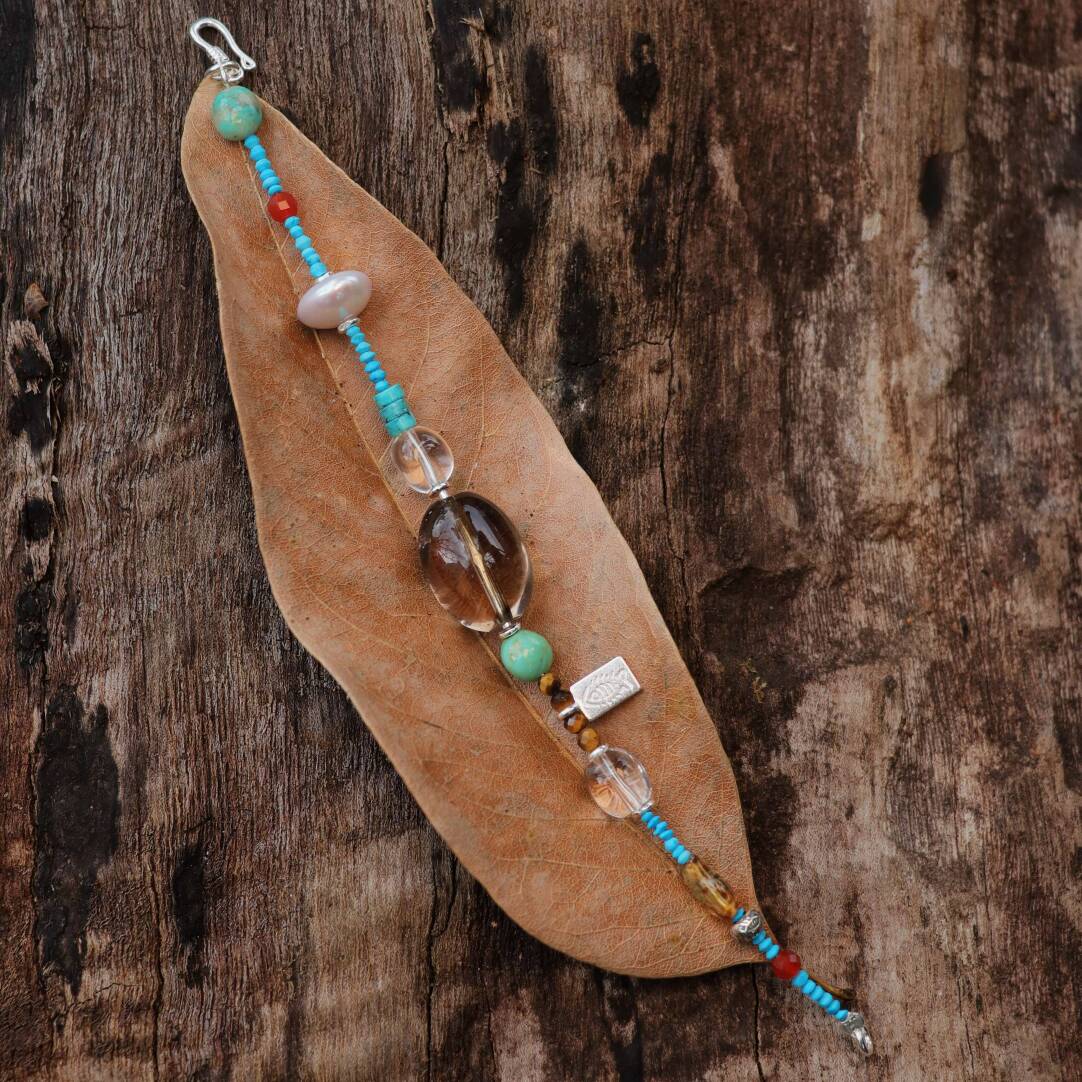 Little Fish Beaded Bracelet,Lumivault.