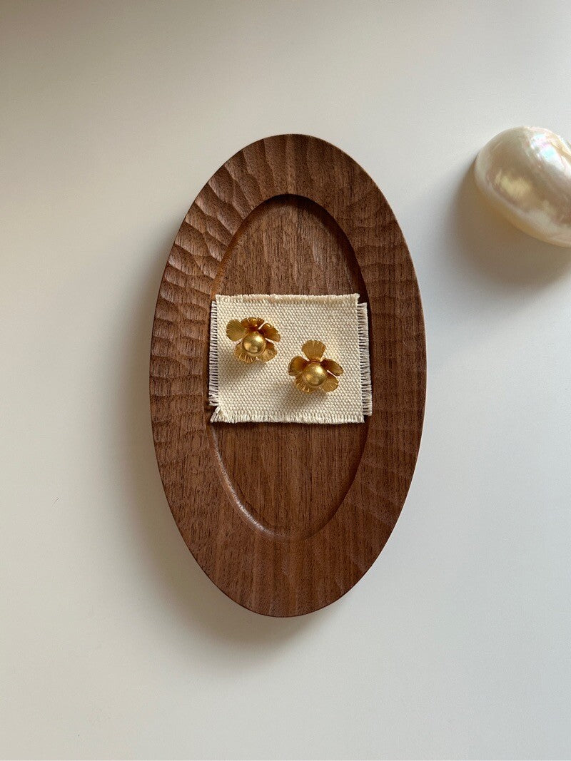 Vintage Gold Flower Stud Earrings,Lumivault.