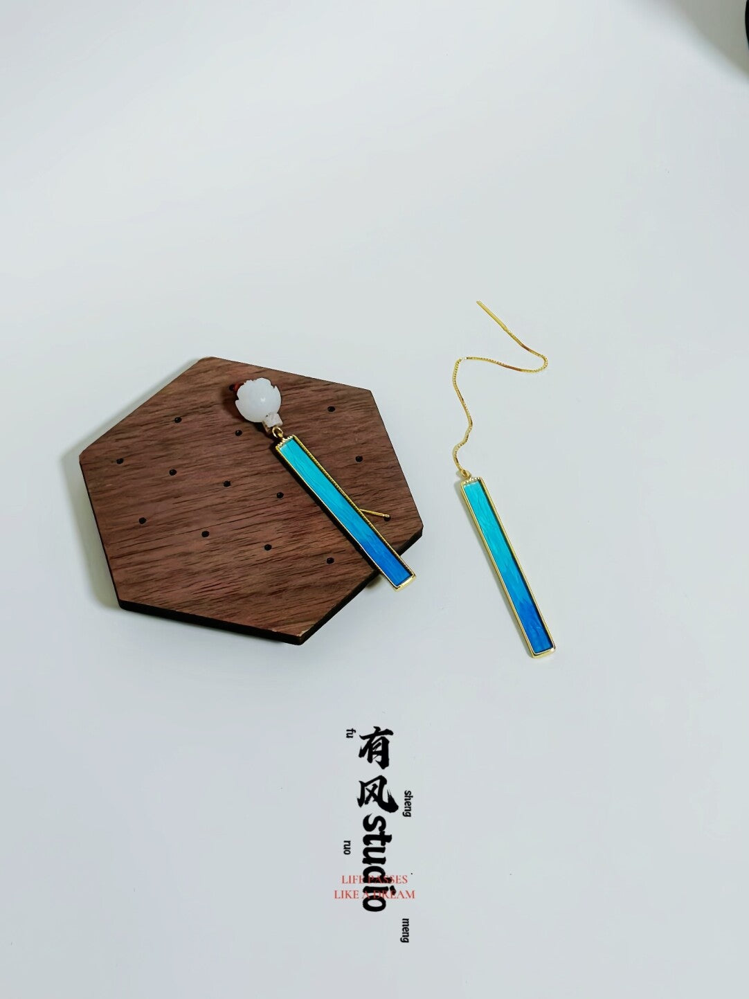 Imitation Kingfisher Feather Earrings,Lumivault.