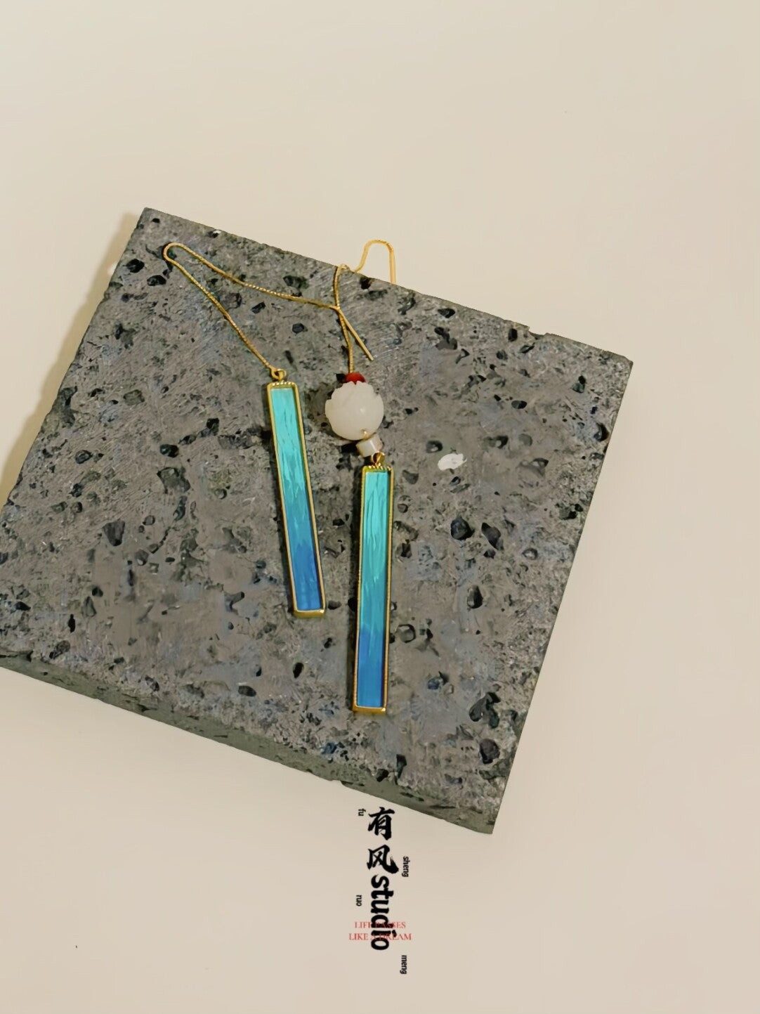 Imitation Kingfisher Feather Earrings,Lumivault.