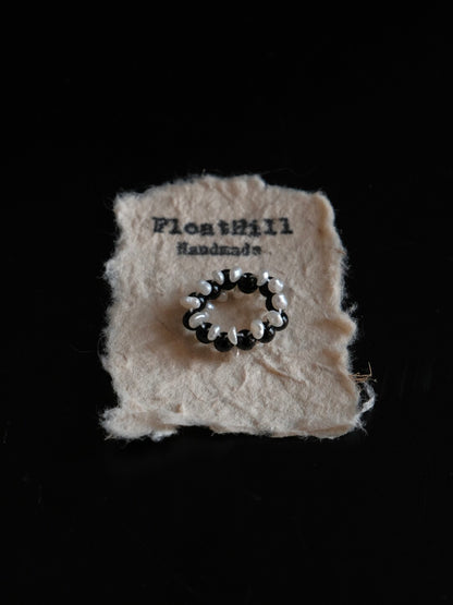 Black White Freshwater Pearl Beaded Ring