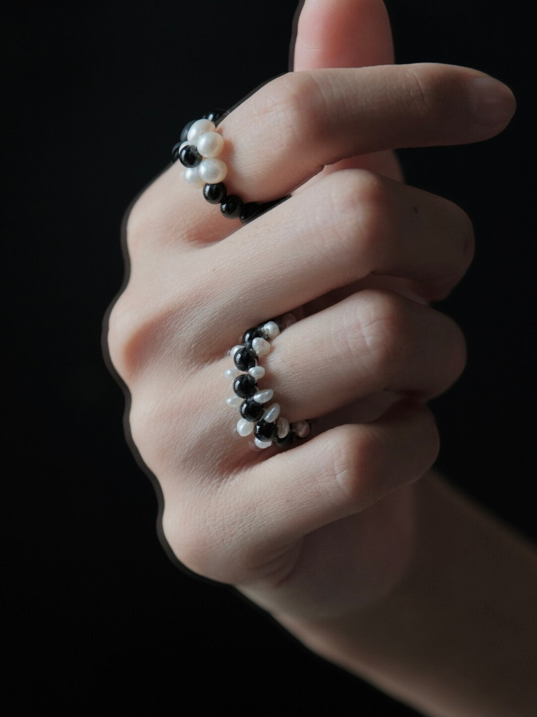 Black White Freshwater Pearl Beaded Ring