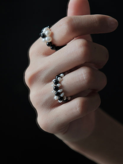 Black White Freshwater Pearl Beaded Ring