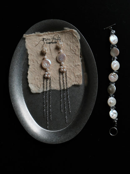 Swimming Baroque Pearl Long Earrings