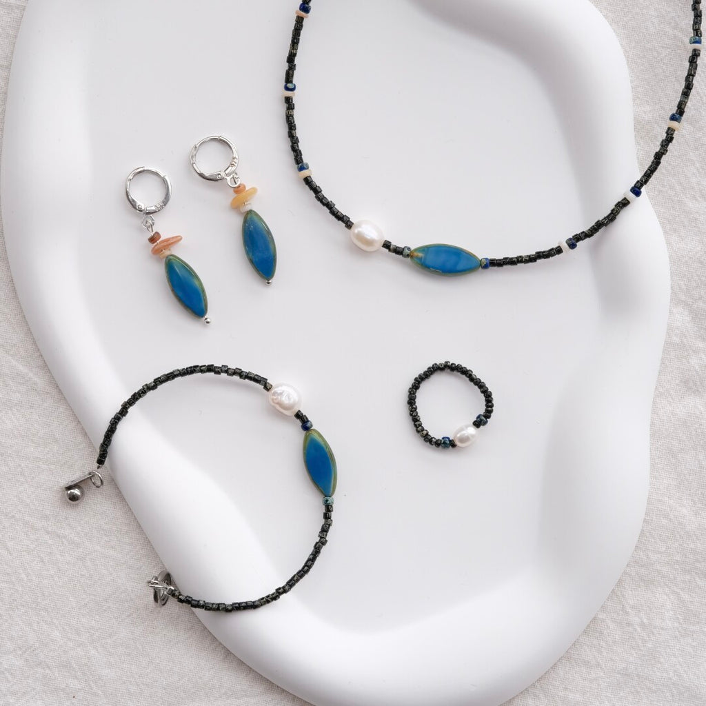 Handmade Deep Blue and Shell Necklace Bracelet,Lumivault.