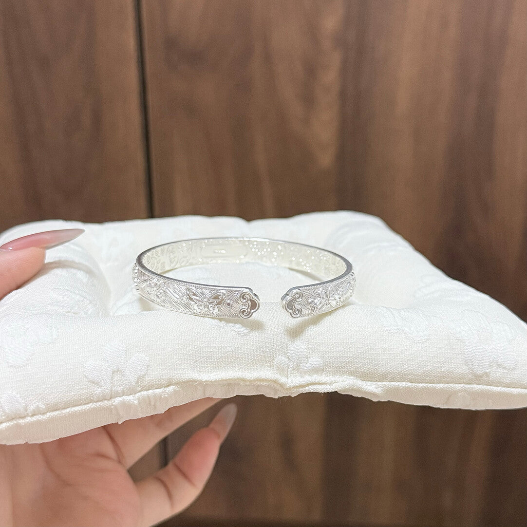 Chinoiserie Silver Butterfly Flower Bracelet,Lumivault.