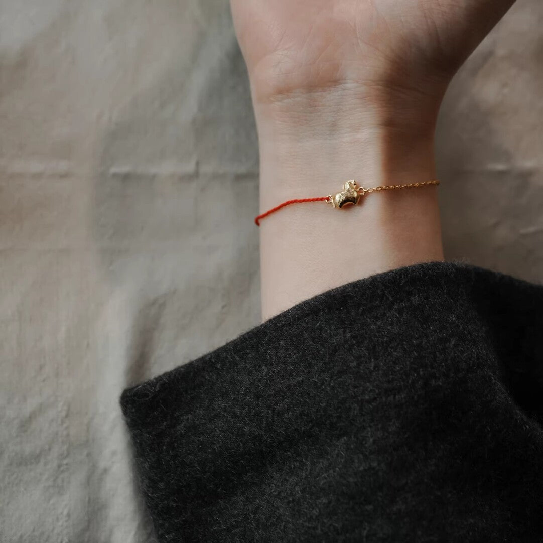 Gold Pony Red Rope Bracelet,Lumivault.