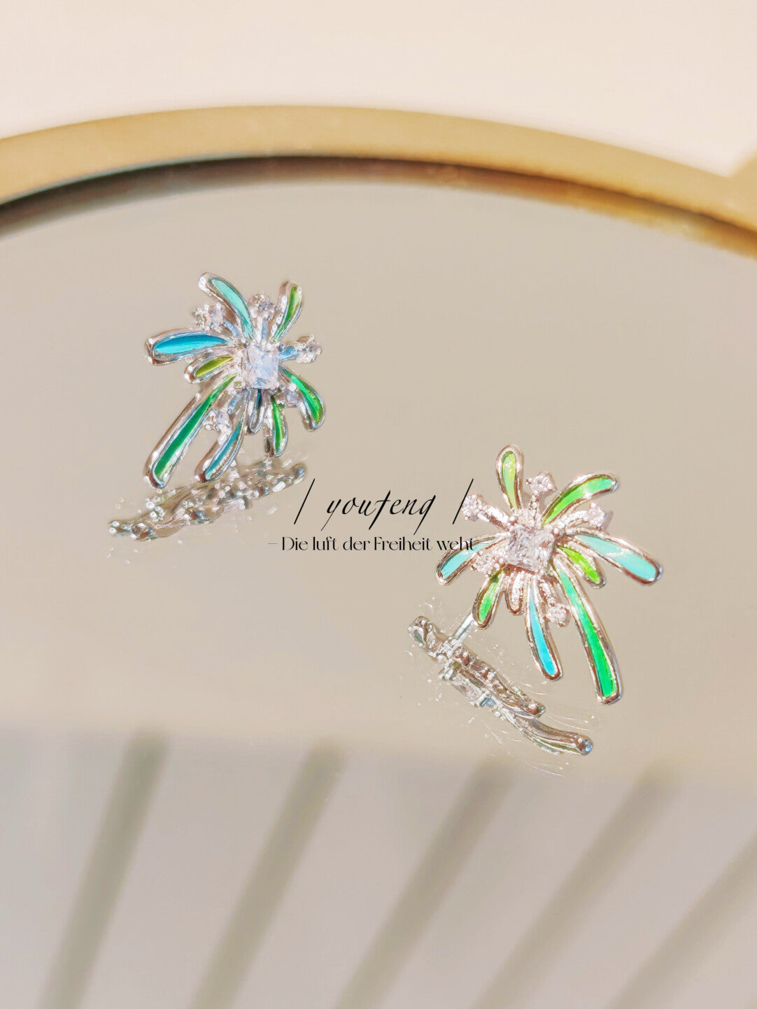 Star Falling to Earth Earrings,Lumivault.
