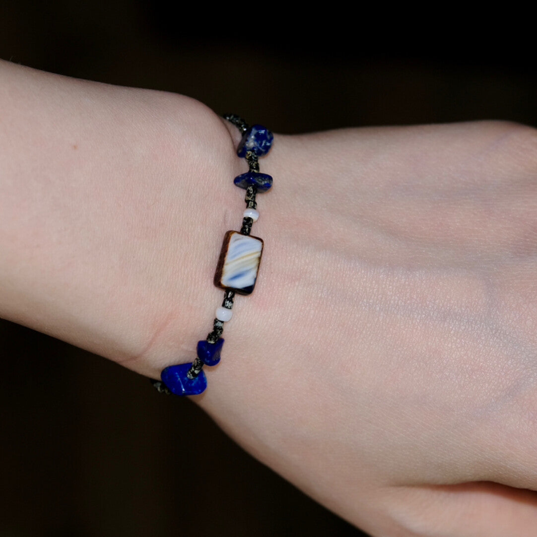 One Bracelet,6 / Please note your wrist size when placing orders.,Lumivault.