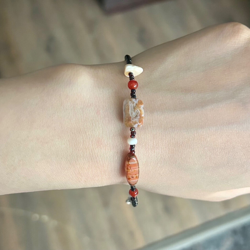 One Bracelet,9 / Please note your wrist size when placing orders.,Lumivault.