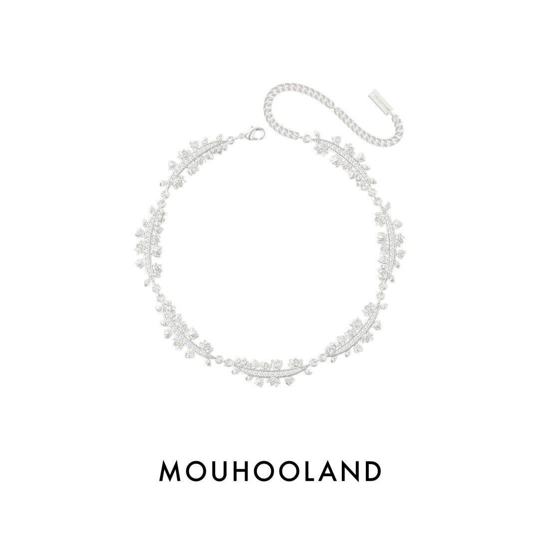 Mouhooland Wreath Silver Necklace