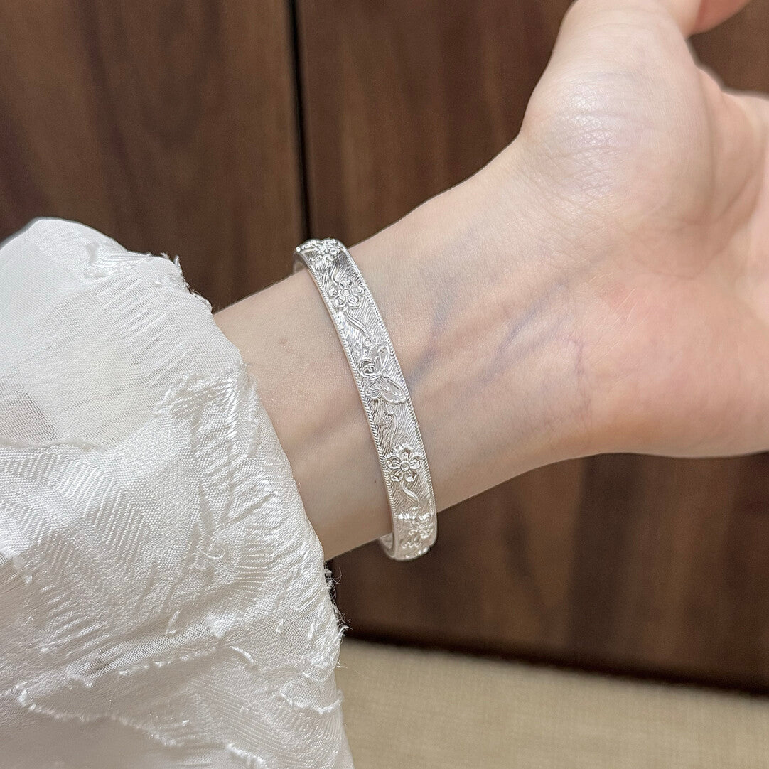 Chinoiserie Silver Butterfly Flower Bracelet,Lumivault.