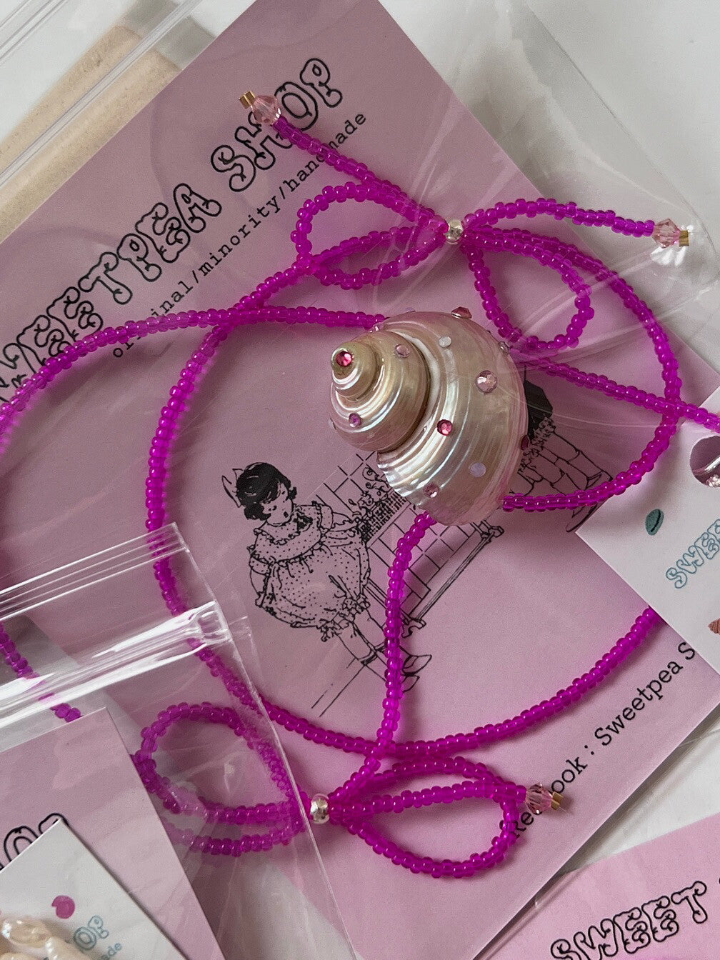 Handmade Barbie Girl Pink Bow Conch Necklace,Lumivault.