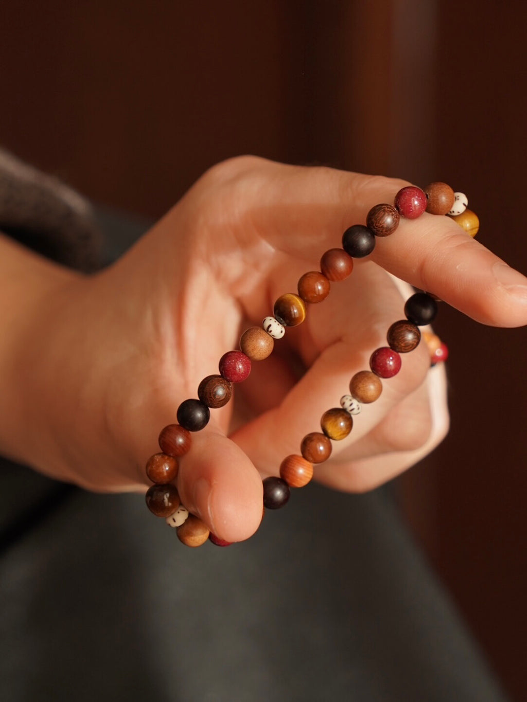 Cinnabar Tiger Eye Bead Bracelet - Lumivault