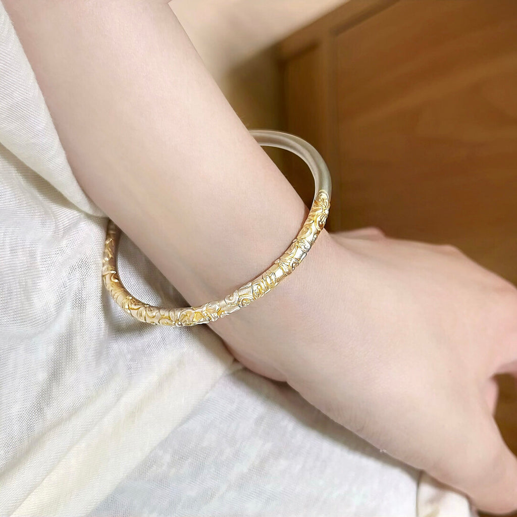 Chinoiserie Cherry Blossom Bracelet,Gold,Lumivault.