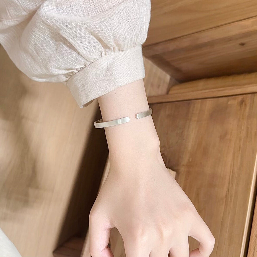 Chinoiserie Simple Silver Bracelet,Lumivault.